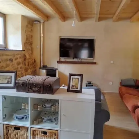 Alojamiento Rural Particular Rio Deva Chalet *
